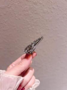 Exquisite Pearl lute Hollow Hairpin Forehead Side Bangs Duck Bill Clip Girls Metal Barrettes Hair Grips