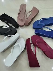 New High-Heeled Flip-Flops For Women Summer Wedge Solid Color Sandals 7.5Cm Beach Flip-Flops Korean Style Mid-Heel WomenS Flip-Flops