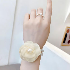 Red-Ikat Rambut Karet Rambut Karet Mutiara Dengan Hiasan Mawar Cantik/Kunciran Mutiara COD Scrunchie