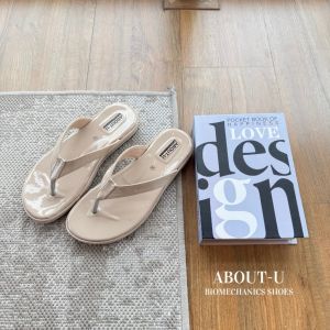 Acasey รองเท้าสุขภาพผู้หญิง รองเท้าแตะสวม หูคีบ ผ้าแก้ว เงาวาวสไตล์มินิมอล 944-01