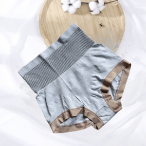 กางเกงในเอวสูง A17 กางเกงในผ้ายืด เก็บพุง กระชับสัดส่วนได้ดี ผ้าใส่สบาย ไม่อึดอัด พร้อมส่ง