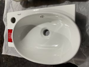 CHÍNH HÃNG chậu rửa mặt treo góc sứ phủ nano giúp tối ưu diện tích đối với không gian phòng tắm nhỏ bảo hành 2 năm