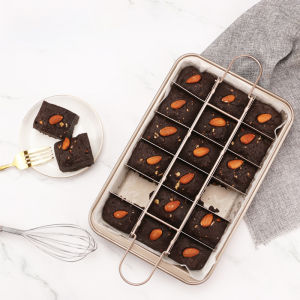 Carbon Steel Food Grade Non-Stick Brownie Baking Tray with Dividers 18-Cavity 31x20x5.2CM Heavy-Duty FDA Approved