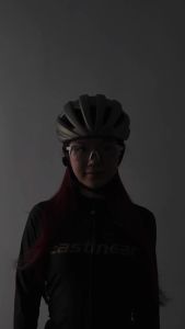 Eastinear 2025 Professional Bicycle Helmet Ultra Light Breathable Men and Women Outdoor Highway Mountain Cycling Helmet