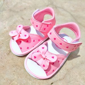 Sandal anak perempuan bunyi pita 1 sampai 3 tahun bayi anak-anak fashion kaki wanita cantik terlaris Velcro