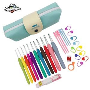 Crochet Hooks Set Blunt Knitting Needles Ergonomic Handle Aluminum Crochet Hooks 11 Sizes for Mom Grandma Gifts