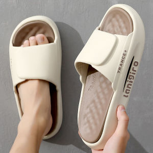 พร้อมส่ง รองเท้าแตะผู้ชาย กันลื่นกันน้ำหนักเบาวัสดุพีวีซีสวมใส่สบายป้องกันการลื่นไถล แมทช์กับเสื้อผ้าเข้าได้ทุกชุด มันเริ่ดนะ :577