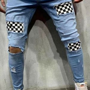 Street Style Checkerboard Denim: Ekspresikan Dirimu dengan Gaya Unik!