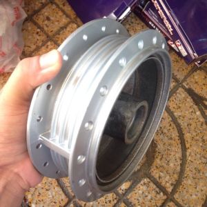 Sơn xịt chịu nhiệt chống cháy 1200 F. (No.1400 bạc nhũ) - BOSNY HI-TEMP 400cc.