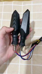 ĐÈN Xi NHAN LED nháy hiệu ứng AUDI 2 mặt đèn nháy cho nhiều dòng xe máy