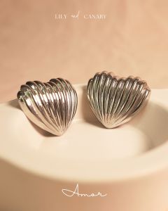 LILY & CANARY : AMOR Studs ต่างหู หัวใจ