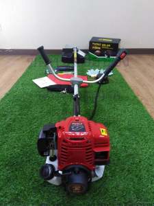 เครื่องตัดหญ้า 4 จังหวะ GX35 รุ่น GR35 ตราฮาชิเทค Hashitech  แถมใบมีด 12นิ้ว กระปุกเอ็น แว่นตา อุปกรณ์พร้อมใช้