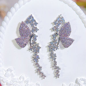 เลื่อมเสริมบุคลิกภาพเจ้าสาวงานแต่งงานเครื่องประดับฝังหินกลมสีเขียวประกายระยิบระยับ AAA เพชรสังเคราะห์ยาวต่างหูรูปหยดน้ำ SE983