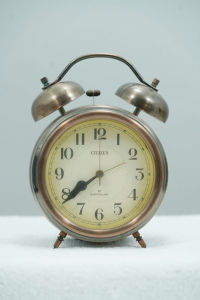 [ Woosilver ]Đồng Hồ Để Bàn Secondhand - ĐHĐB049