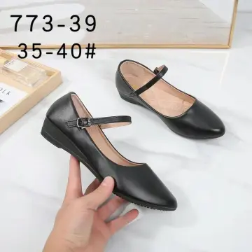 One inch shops black heels