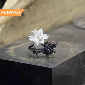 【PCWFKef】 Mandala Hoa Tinh Tế Màu Đen Và Trắng Vòng Cho Phụ Nữ Cá Tính Kim Loại Punk Đảng Finger Nhẫn Thời Trang Đồ Trang Sức Phụ Kiện