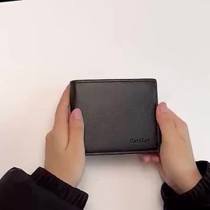 Mens Business Short Wallet: Stylish two-fold design with multiple card slots perfect for credit cards. An ideal gift for young men!