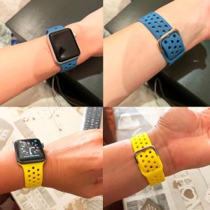 Soft Silicone Band For Apple Watch 10 Ultra 2 1 49mm 46mm 45mm 41mm 40mm 44mm 42mm 38mm For iWatch Series Ultra 10 9 8 7 6 SE2 5 4 Color Replacement Strap