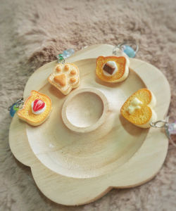 Phụ kiện treo túi xách/balo hình bánh mini - Móc khóa handmade cute - Thử vận may lucky box với 01 em ngẫu nhiên chọn bạn