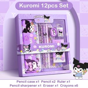 ชุดเครื่องเขียนนักเรียน กบเหลาดินสอ ไม้บรรทัด ดินสอ ลายการ์ตูนน่ารัก คุโรมิ ซานริโอ ซินนามอนโรล พร้อมกล่องของขวัญ 12 ชิ้น