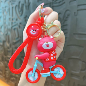 Móc Khóa Gấu Dâu đạp xe siêu kute dễ thương chất liệu bền bỉ đẹp
