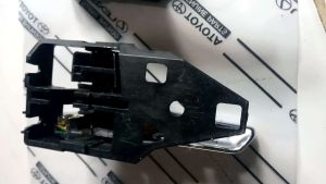 Handel Inner Pintu Dalam Toyota Fortuner VRZ & Innova Rebond Original