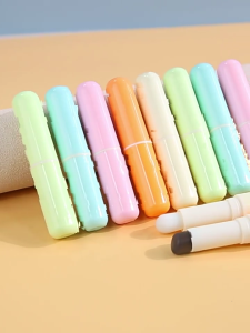 Concealer Makeup Brushes Silicone Lip Brush with Lid Telescoping Make Up Brush Lipstick Applicator Silicone Nail Brush