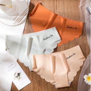 Quần Lót Nữ Đúc Su Không Đường May Mềm Mại Có Lớp Kháng Khuẩn DAN L&U 1028