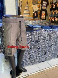 Celana Pendek Chino Pria Rib Rip Cinos Cino Chinos Katun Pinggang Karet Melar Tali Kolor Cowo Cowok Laki Dewasa Warna Hitam Mocca Moka Abu Krem Cream Terbaru 2023