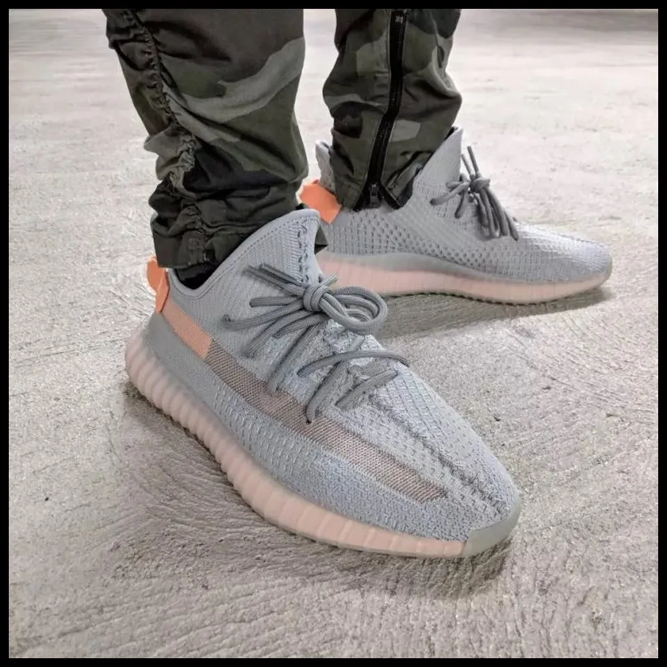 True form yeezy on on sale feet