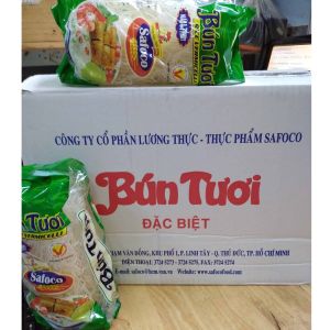 01 thùng Bún tươi dạng khô Safoco - thùng 15 gói 300g