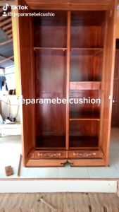 Almari Pakaian Peluru 2P: Desain Klasik & Kualitas Tinggi