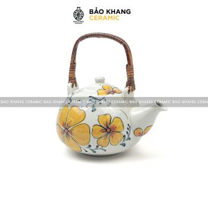 Ấm Chén Trà Bộ Bình Trà Hoạ Tiết Hoa Vàng 650ml Vẽ Tay Decor Phong Cách Vintage Gốm Sứ Bát Tràng Cao Cấp