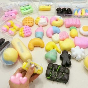 FPOTSK Handmade Crispy Chocolate Squishy Toy Portable Crackable Crunchy Chocolate Pincher Squeeze Ball Sensory Sensory Crispy Chocolate Pinching Toy Gifts for Kids