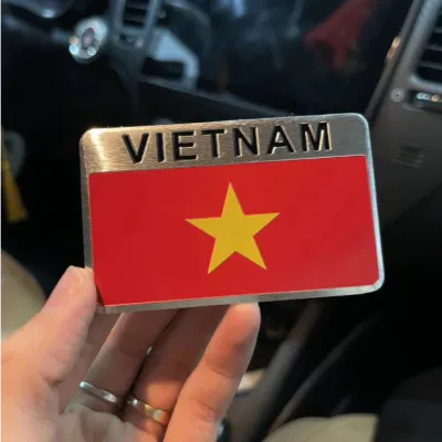 Tem nhôm cờ Việt Nam dán trang trí xe ô tô xe máy dán trang trí decor chất liệu hợp kim nhôm.