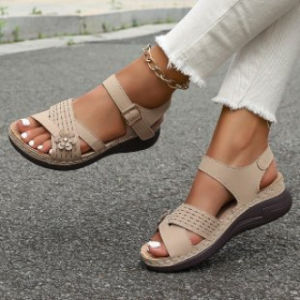 [Free Shipping] Plus-Size Summer New Collection: WomenS Floral Flat Sandals Platform Sandals For Outdoor Wear