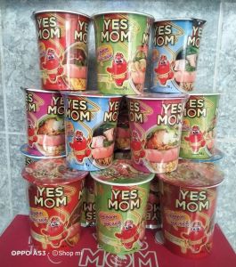 (Freeship)Thùng Mì YESMOM có xúc xích mix hỗn hợp gồm 4vị 76gr (tôm+sườn+bò+hủ tiếu mì)