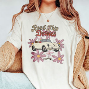 [Local Stock] HBESTY  Women Road Trip Daisies Vintage Convertible Car Floral Print T Shirt Retro Washed Crew Neck Short Sleeve Cotton Tee Travel Tops