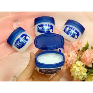 KEM DƯỠNG ẨM DA KHÔ NỨT NẺ VASELINE boss – GIẢI PHÁP CHO LÀN DA MỀM MỊN TỰ NHIÊN