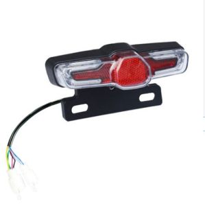 D06 36V 48V 60V Electric Bicycle Rear Lamp Waterproof LED Safety Night Riding Warning E-bike Taillights Cycling Accessories with Turn Signаl