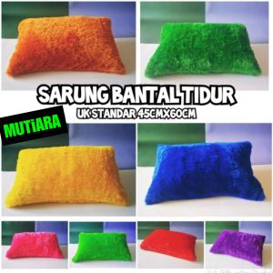 SARUNG BANTAL BULU RASFUR UK45X60 MOTIF LOVE GLOSSY