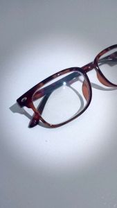 Kacamata Minus Ringan & Nyaman: Solusi Untuk Rabun Jauh -1.00 s/d -3.50