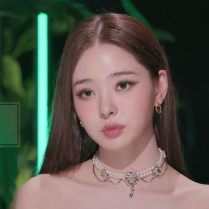 GONG4 Sweet Vintage Mesh Rhinestone Fairy Chain Pearl Necklace Clavicle Chain Female Multi-layer Necklace Baroque Choker