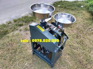 Máy xát gạo toàn phát TF800  làm trắng gạo sau một lầ xát