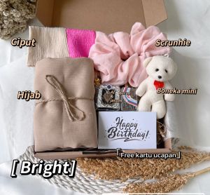 [Hijab] Kado Hijab Hampers Gift Box Hadiah Ulang Tahun Perempuan Wanita Cewek Kerudung Jilbab Wisuda