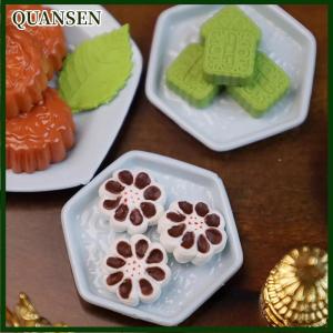 QUANSEN Miniature Toy Simulation Moon Cake Plastic Dollhouse Food Dollhouse Miniature Mooncake Play House Food Model