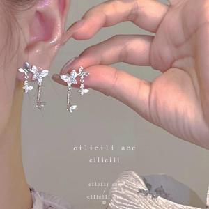 2025 เข็มเงินเข็มใหม่ต่างหูมุกผีเสื้อผู้หญิงออกแบบพรีเมี่ยมความรู้สึกสตั๊ดต่างหูแฟชั่น