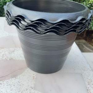 แพ็ค 5 ใบ สินค้าพร้อมส่งค่ะ กระถางบัว 10”