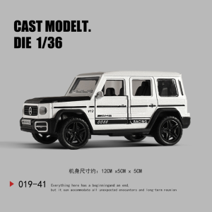 1: 36 Off Road Alloy Car Model Sound and Light Car Model Ornament Boy and Childrens Car Toy Gift Simulation Door Opening