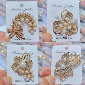 Elegant Diamond Brooch Butterfly Alloy Pin for Women Stylish Anti Slip Dress Accessories